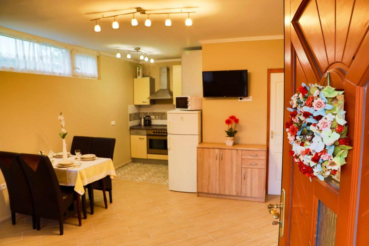 Jazmin Apartman Buzsak Экстерьер фото